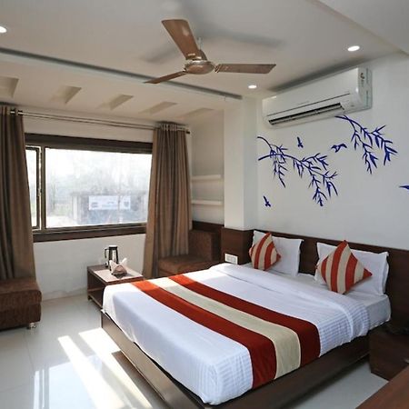 Airport Hotel Daya Capitol Nowe Delhi Zewnętrze zdjęcie