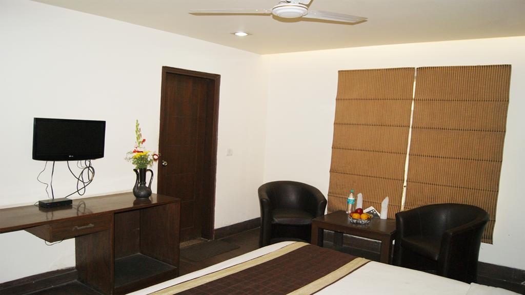 Airport Hotel Daya Capitol Nowe Delhi Zewnętrze zdjęcie