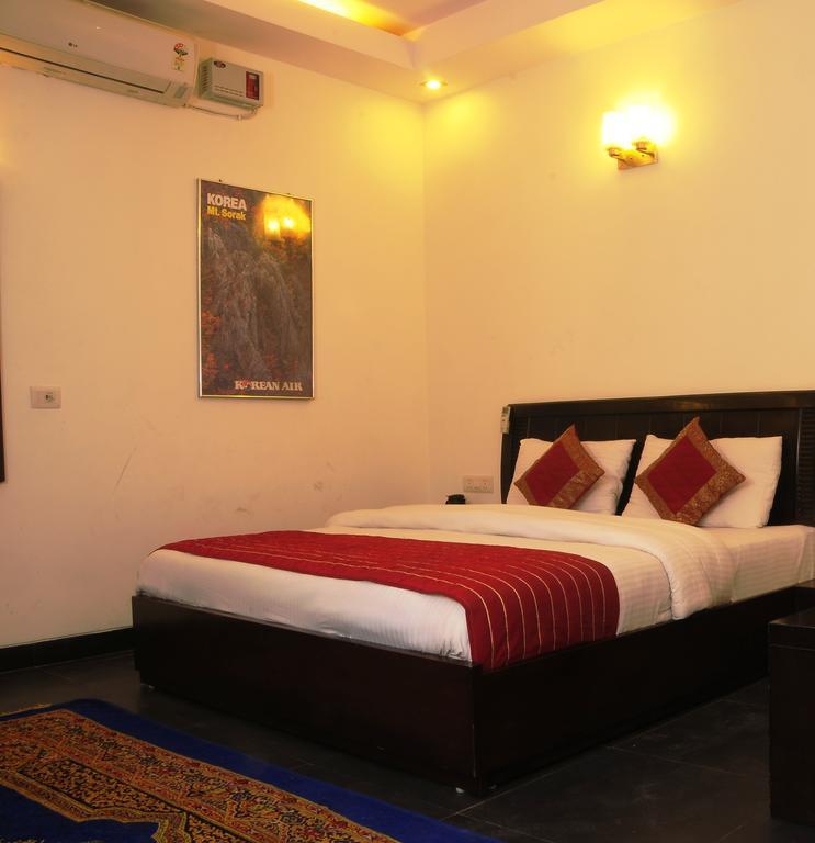 Airport Hotel Daya Capitol Nowe Delhi Zewnętrze zdjęcie