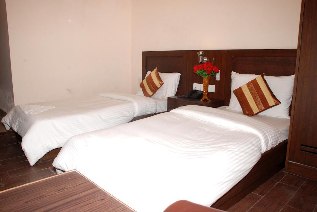 Airport Hotel Daya Capitol Nowe Delhi Zewnętrze zdjęcie