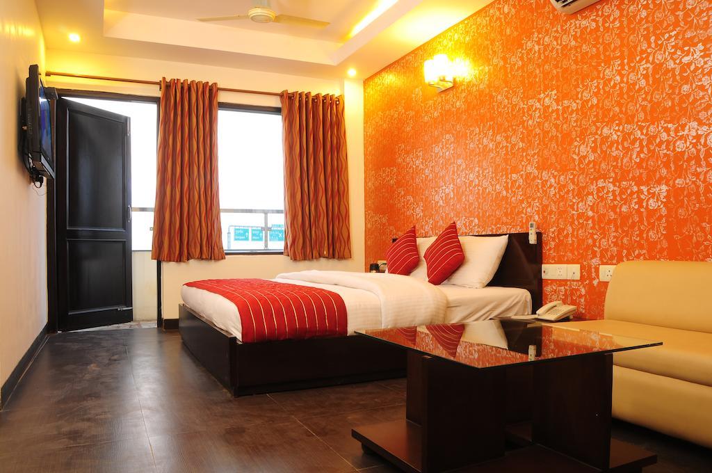 Airport Hotel Daya Capitol Nowe Delhi Zewnętrze zdjęcie
