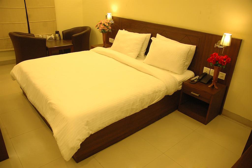 Airport Hotel Daya Capitol Nowe Delhi Zewnętrze zdjęcie