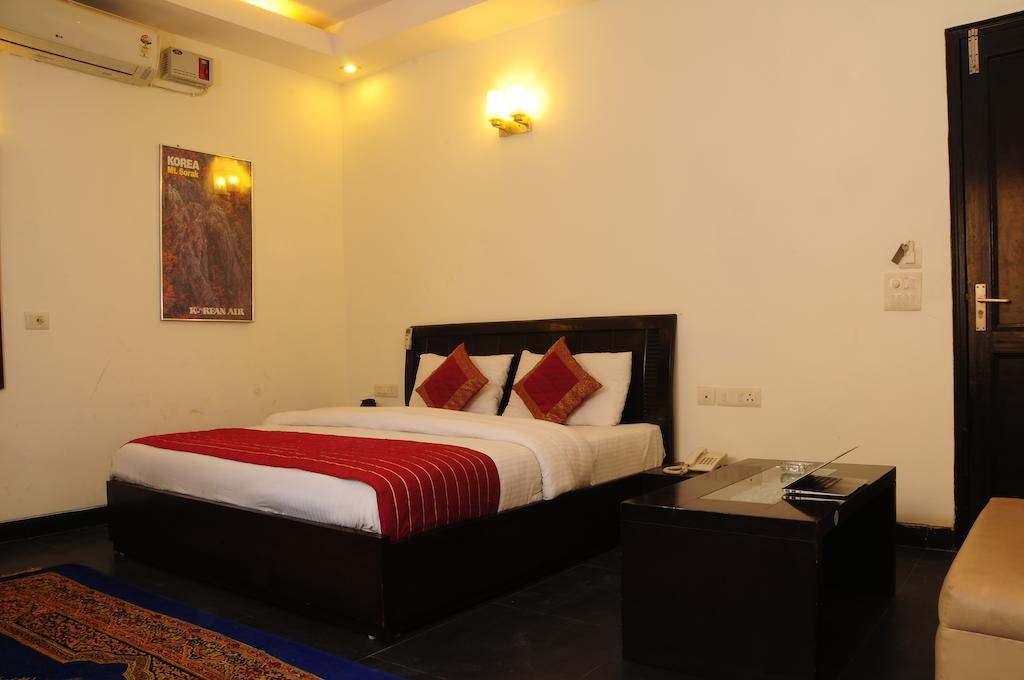 Airport Hotel Daya Capitol Nowe Delhi Pokój zdjęcie