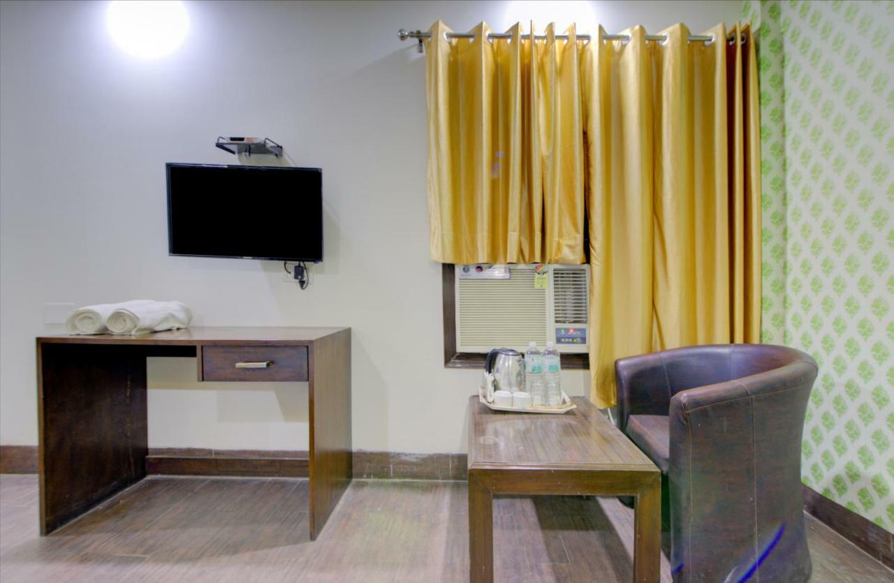 Airport Hotel Daya Capitol Nowe Delhi Zewnętrze zdjęcie
