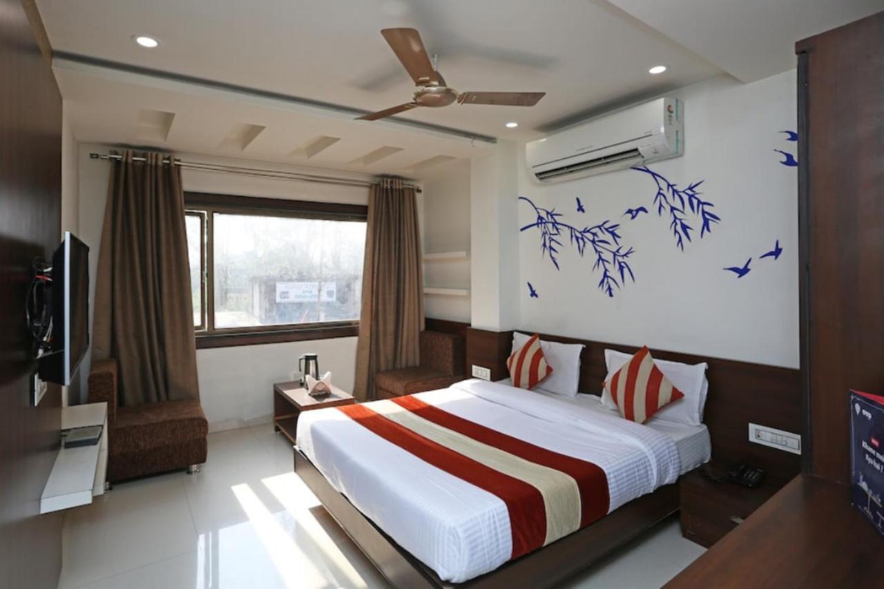 Airport Hotel Daya Capitol Nowe Delhi Zewnętrze zdjęcie