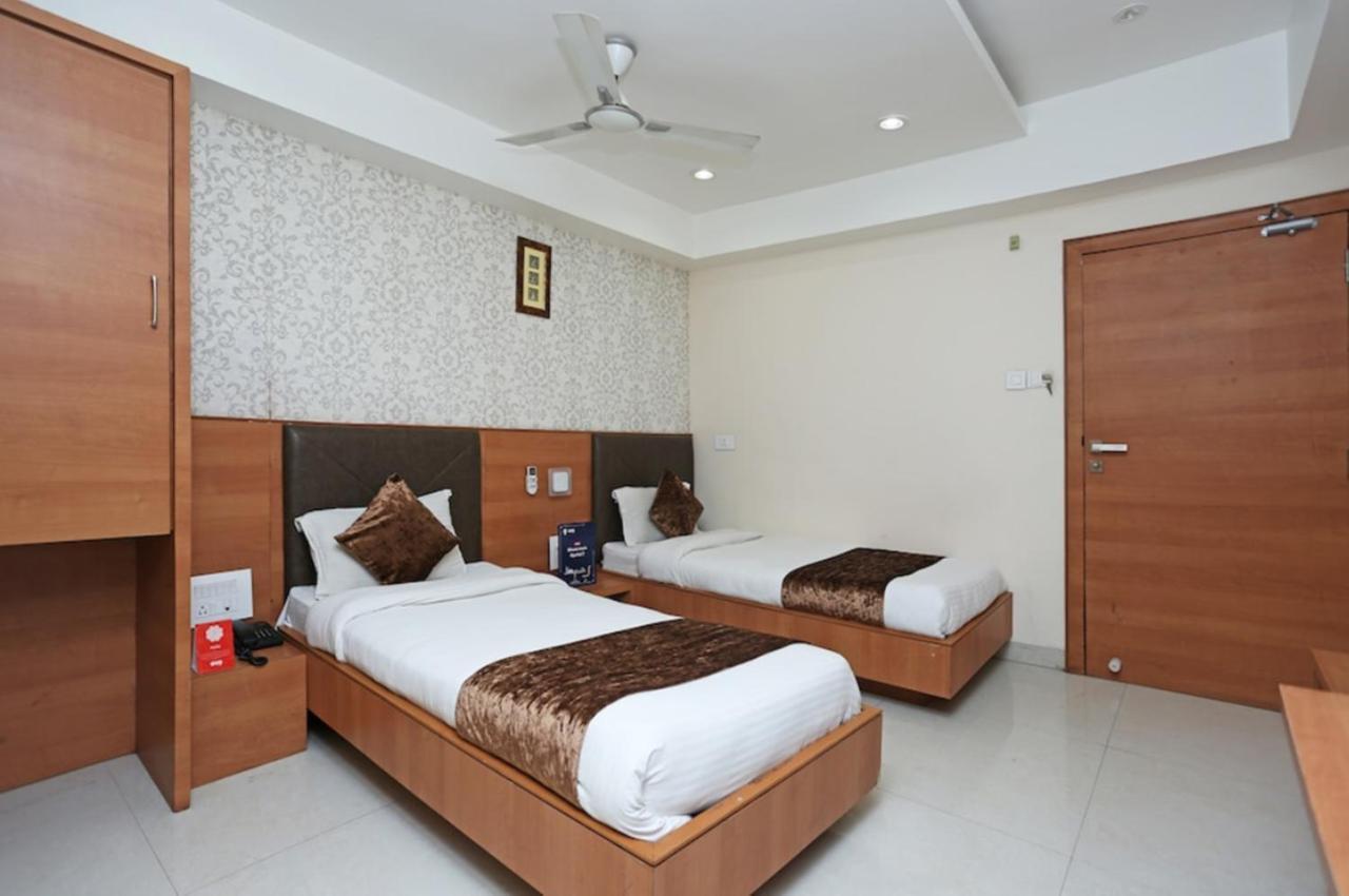 Airport Hotel Daya Capitol Nowe Delhi Zewnętrze zdjęcie